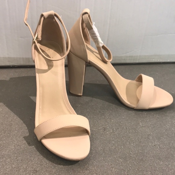 ladies nude shoes